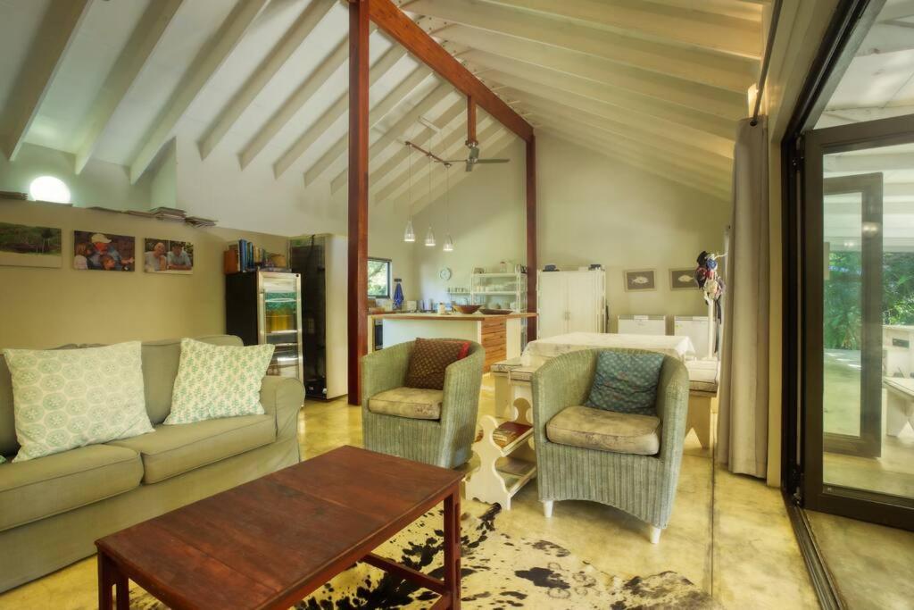 Вилла Baleia Azul 26 Ponta Mamoli Экстерьер фото